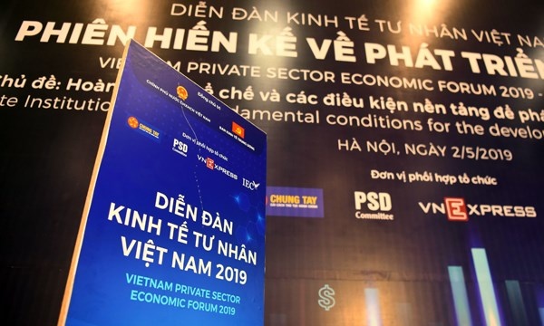 Bộ TT&TT: Năm 2025, 50% doanh nghiệp kinh doanh trên nền tảng số