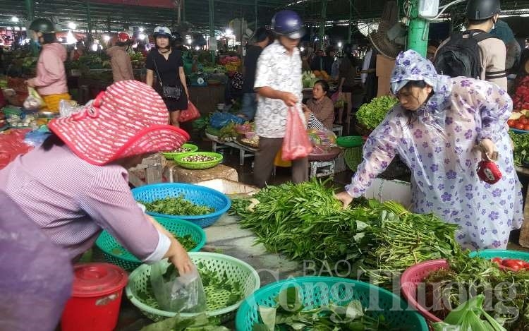 Đà Nẵng: Hàng hóa ổn định giá dịp Tết Dương lịch