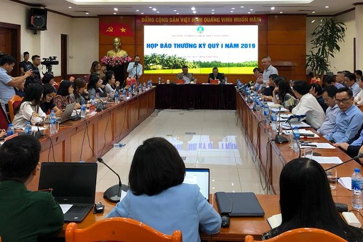 Nông nghiệp càng khó khăn càng phải phát triển thị trường