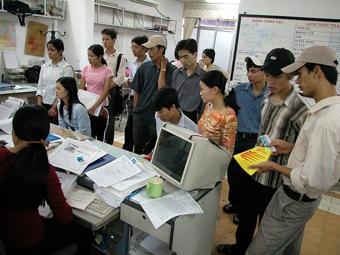 “Nóng” thị trường nhân sự thời vụ