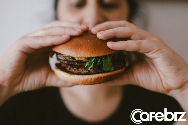 Mở cửa rầm rộ đến nỗi thủ tướng đương thời cũng phải đến mua burger, vì sao McDonald's sau đó lại thất bại thảm hại ở Iceland?