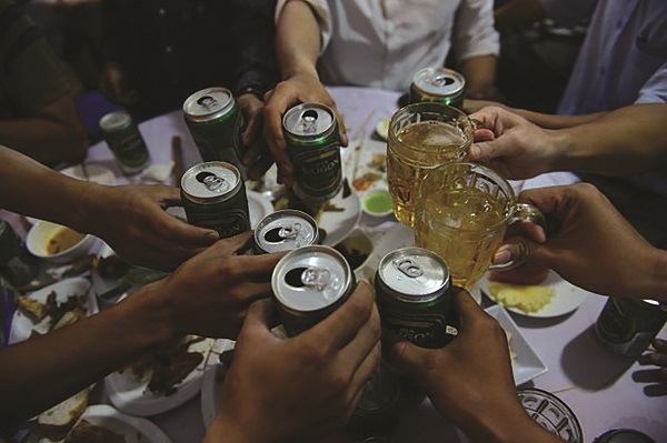 Ngành bia gồng mình vượt khó