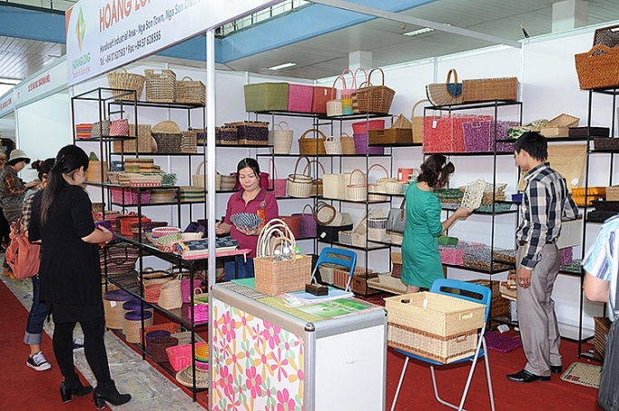 Hàng thủ công mỹ nghệ: Sức cạnh tranh chưa cao