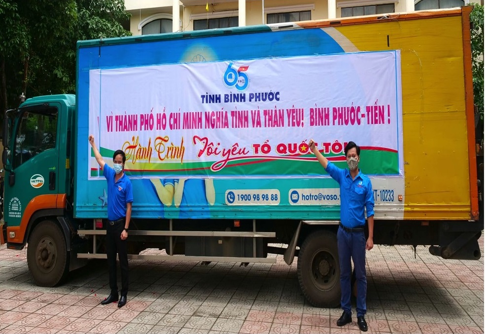 Khi yêu thương từ người Việt tại Úc “cập bến” TP HCM với hơn 6 tấn quà quê