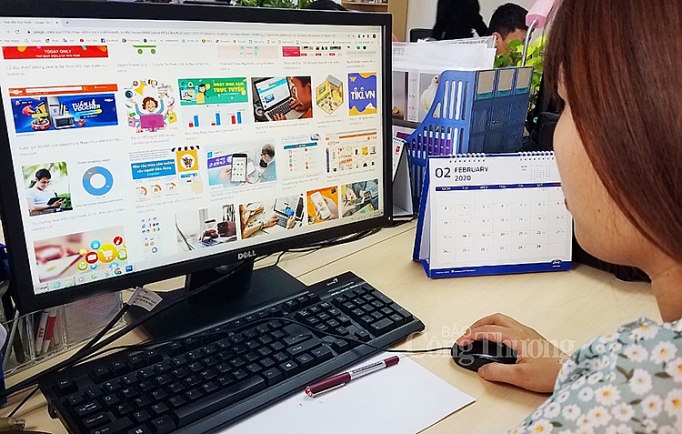 Kinh doanh trực tuyến "lên ngôi"