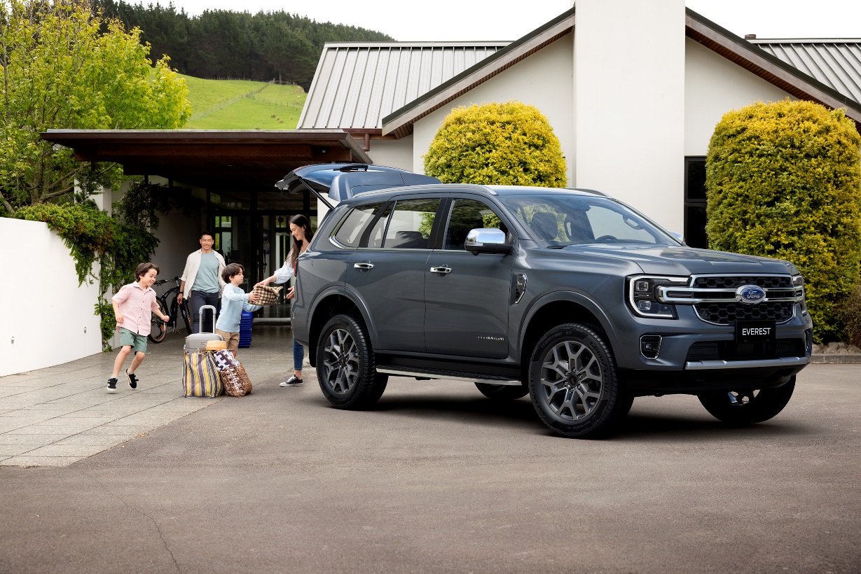 Ford Everest Thế Hệ Mới Sẵn Sàng Cho Những Chuyến Phiêu Lưu