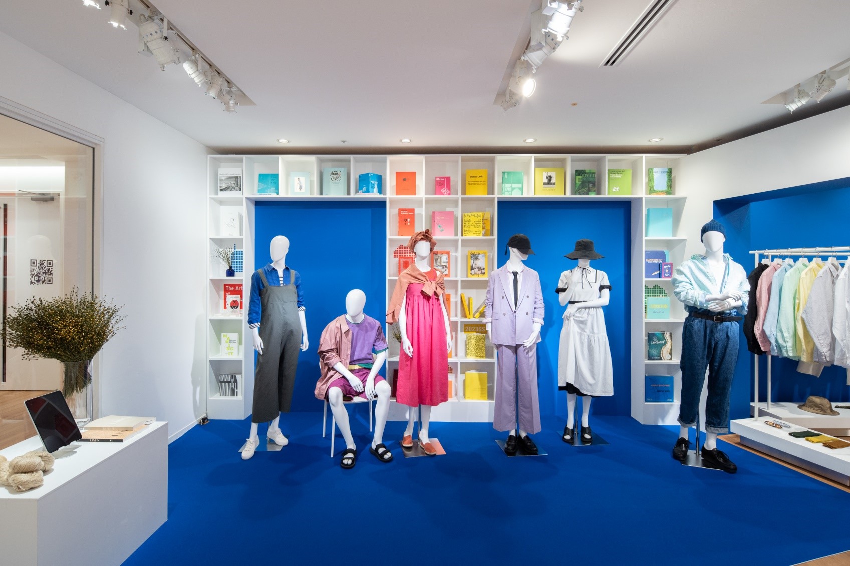UNIQLO Giới Thiệu BST LifeWear Xuân/Hè 2023 “The Art of Everyday Life” 