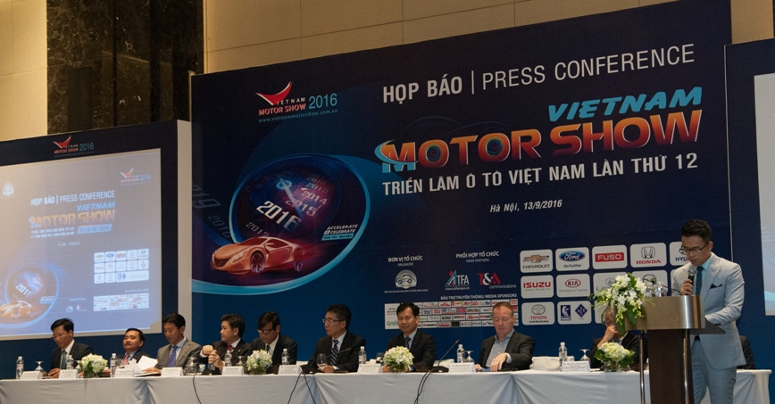 Khởi Động Triển Lãm Ô Tô Việt Nam 2016