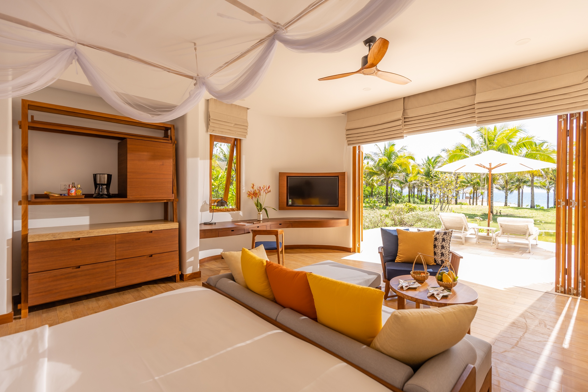 Lễ hội đầy màu sắc tại Ana Mandara Cam Ranh