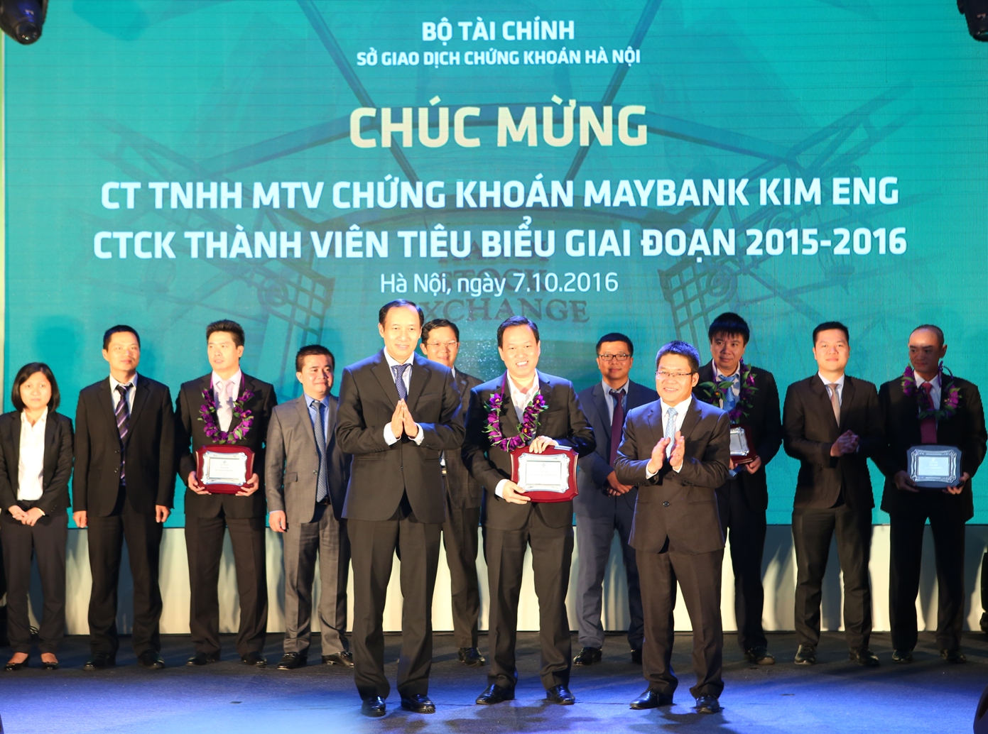 Maybank Kim Eng -  Công Ty Chứng Khoán Tiêu Biểu 