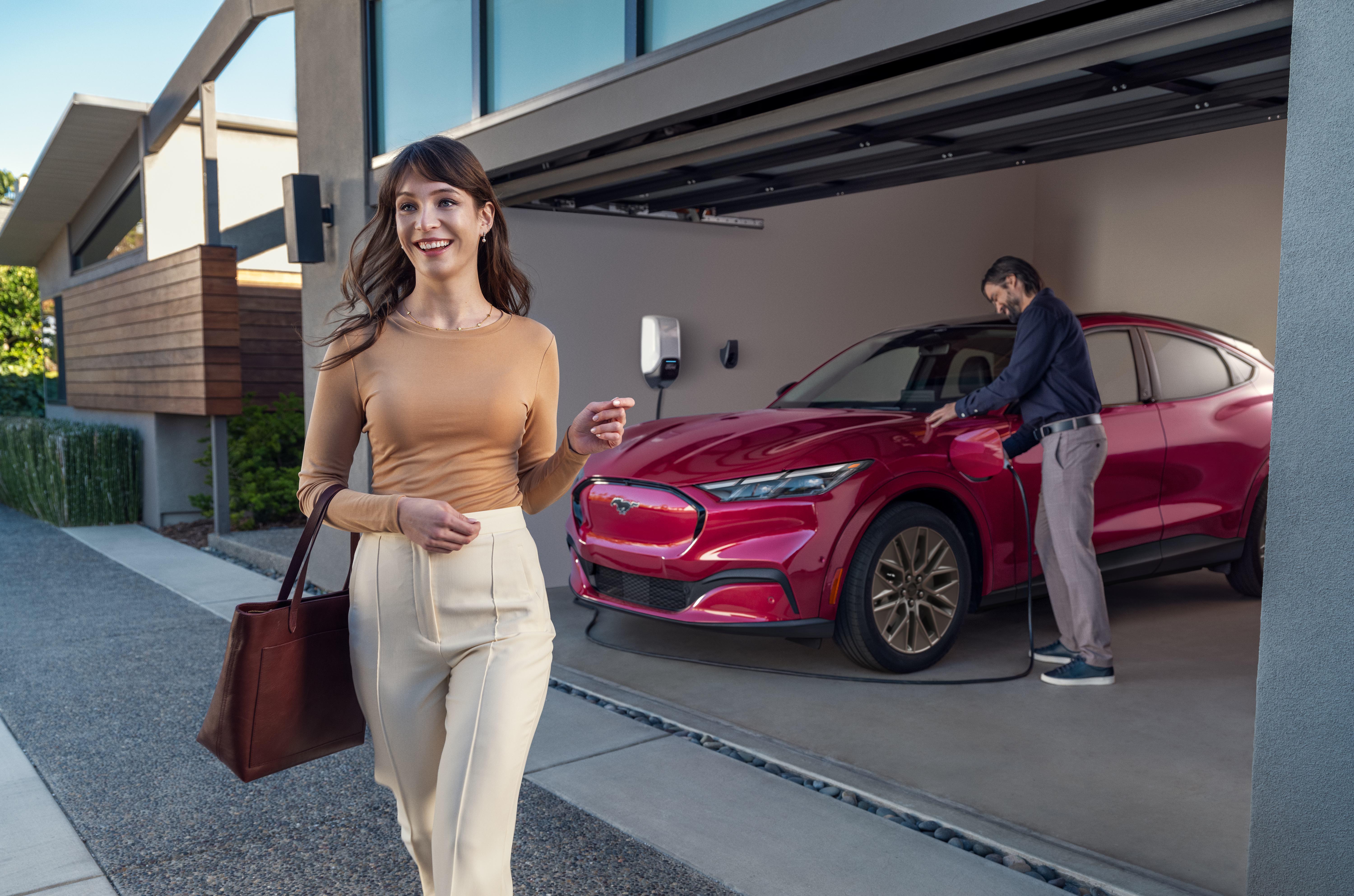 Ford Việt Nam với “Đại Tiệc Sinh Nhật Mừng Ford 30 Năm”