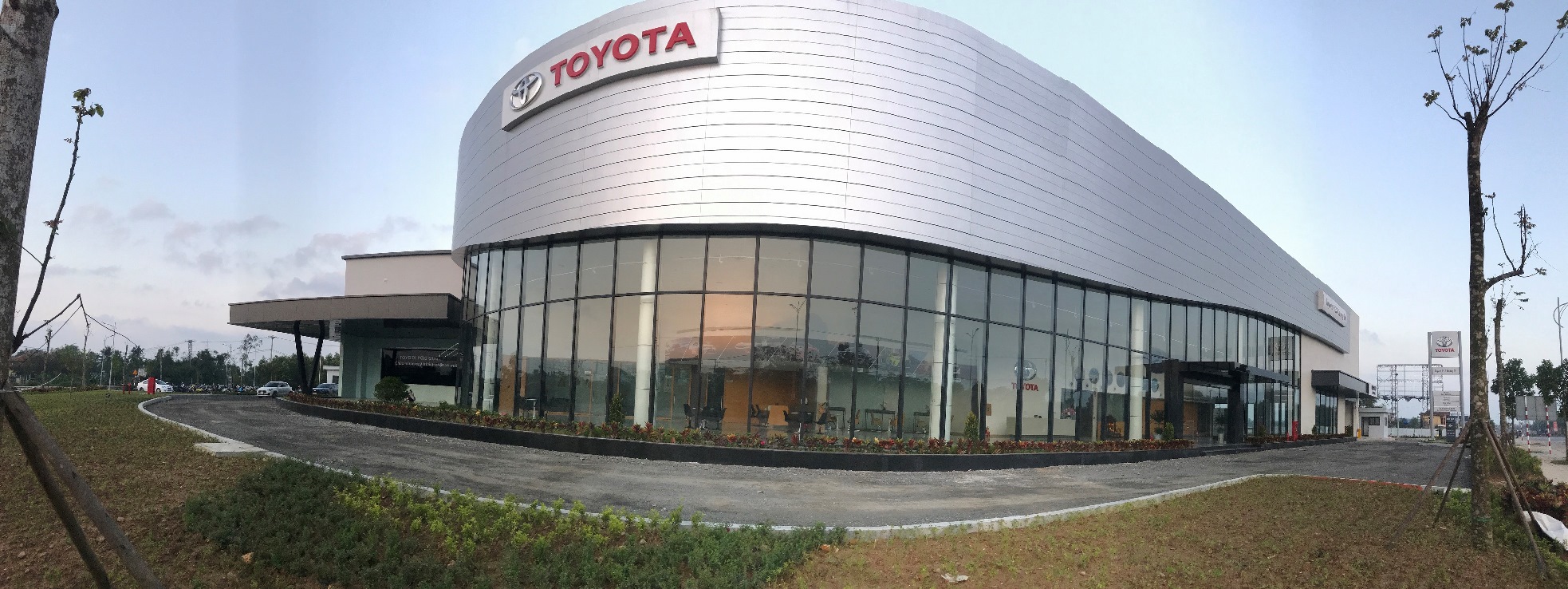 Toyota Việt Nam Ra mắt Toyota PGS Quảng Trị