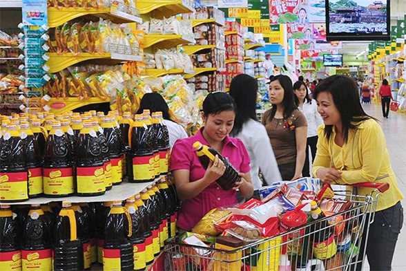Thực phẩm nội - ngoại : Cuộc chiến "Một mất, một còn"