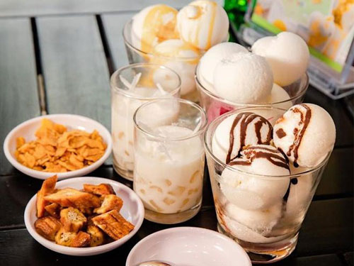 Vào hè, nhiều “đặc sản“ đường phố “hút” giới trẻ, doanh thu tăng ầm ầm