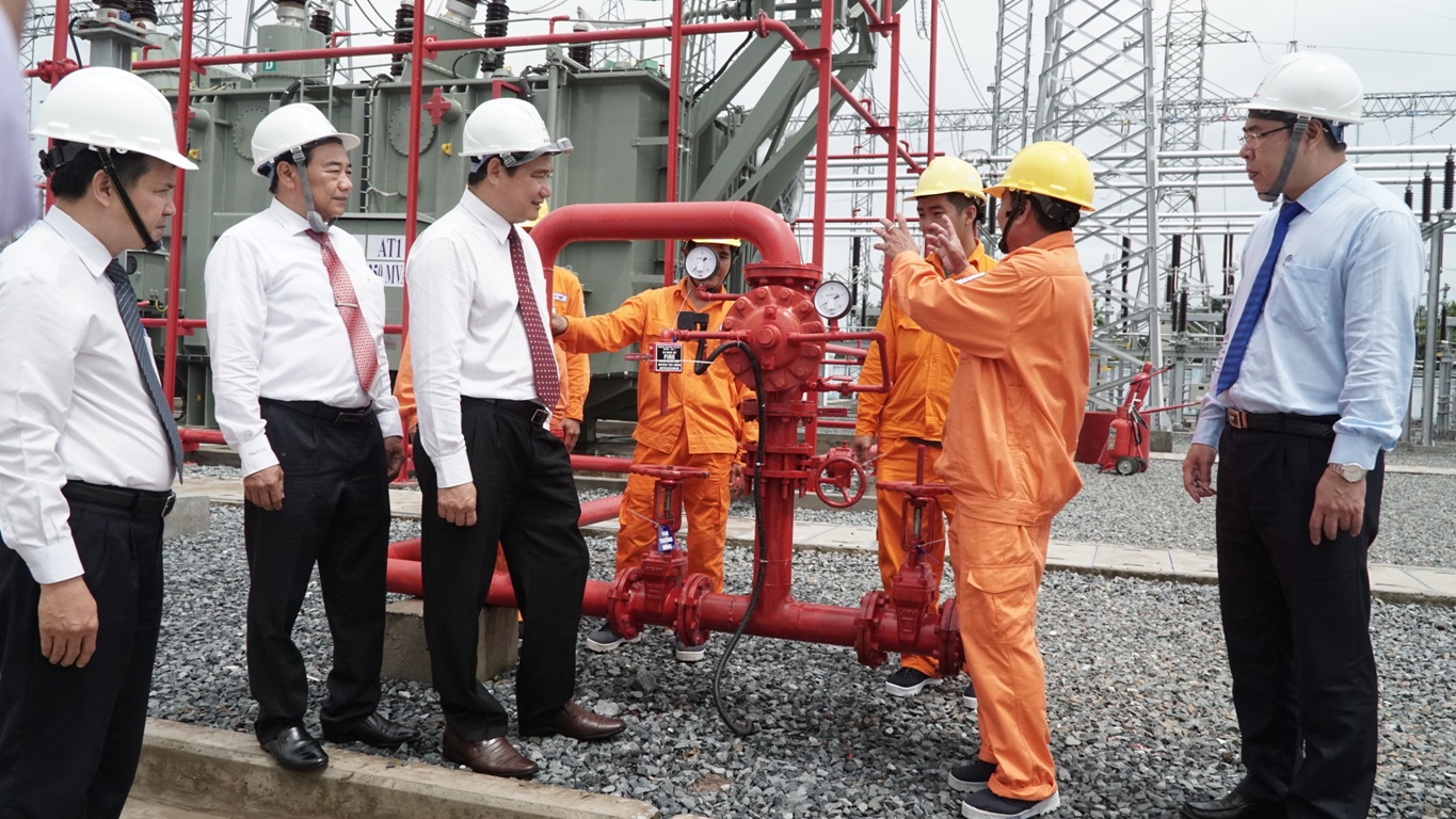 Tăng tốc nguồn vốn cho điện và quy hoạch vùng nuôi