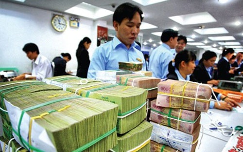 Ngân hàng ráo riết thoái vốn sở hữu chéo