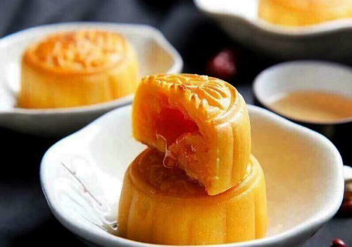 Bánh trung thu nhập khẩu ồ ạt về Việt Nam
