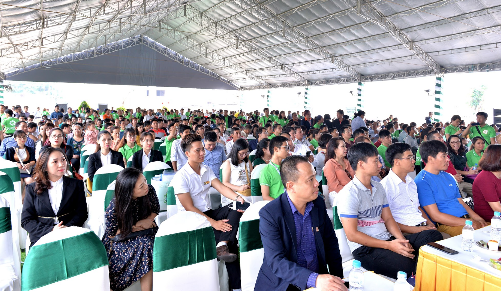 Biệt thự, nhà phố chào bán rầm rộ bất chấp tháng Ngâu