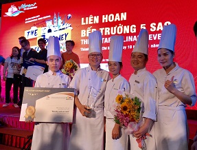 Khách sạn Equatorial đạt danh hiệu Bàn Tiệc Xuất Sắc Nhất 