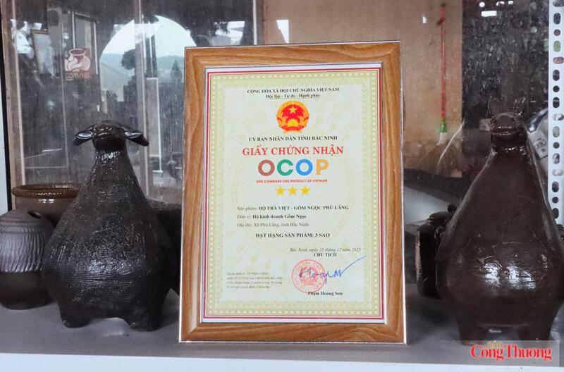 OCOP tạo ‘cú hích’ giúp Gốm Ngọc Phù Lãng nâng tầm thương hiệu