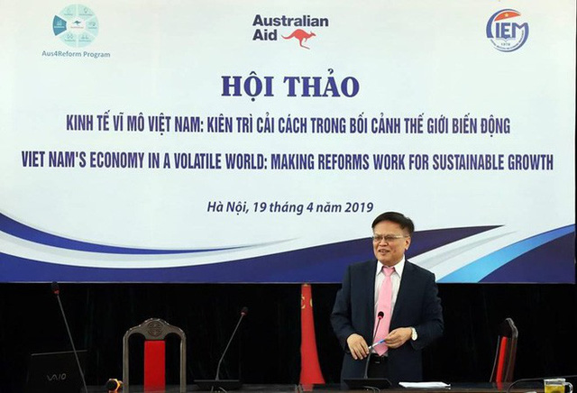 Cứ thấy nước ngoài khen Việt Nam “nhất thế giới” là buồn!