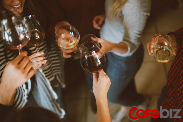 Hiệu ứng tiệc cocktail: Cách tiếp thị 'đánh đâu trúng đó' mà không phải mất công gửi những email spam vô nghĩa
