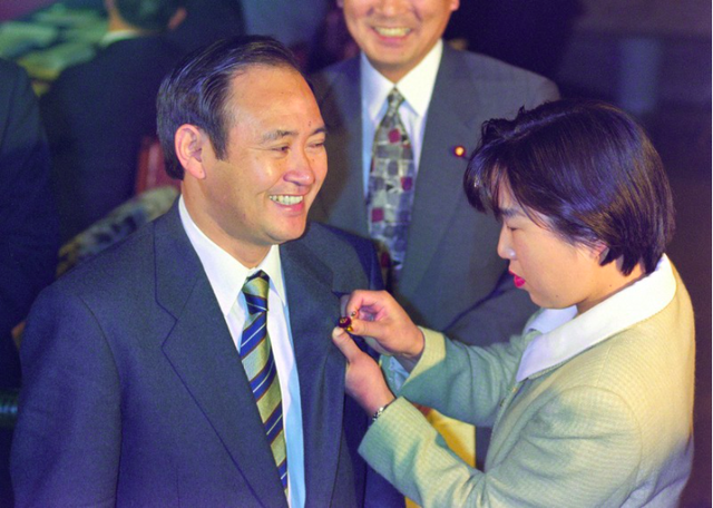 Câu chuyện về Thủ tướng Nhật Suga Yoshihide và những nỗ lực bền bỉ: "Bất kể đông khắc nghiệt thế nào, xuân sẽ đến và tuyết sẽ tan"