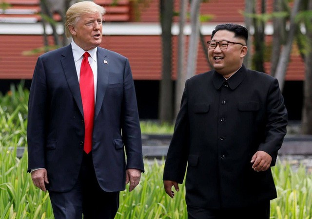 Con đường từ kẻ thù tới tuyên bố “phải lòng nhau” của ông Trump và ông Kim Jong Un