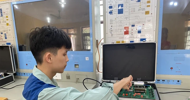 Tập trung thu hút nguồn nhân lực chất lượng cao
