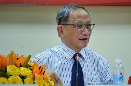 Nghịch lý ở Việt Nam: Đánh thuế rượu bia thấp trong khi thuế sữa quá cao