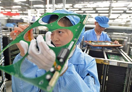 HSBC: Việt Nam nên “quan tâm Mỹ, nhưng đừng quên Trung Quốc” trong thương mại