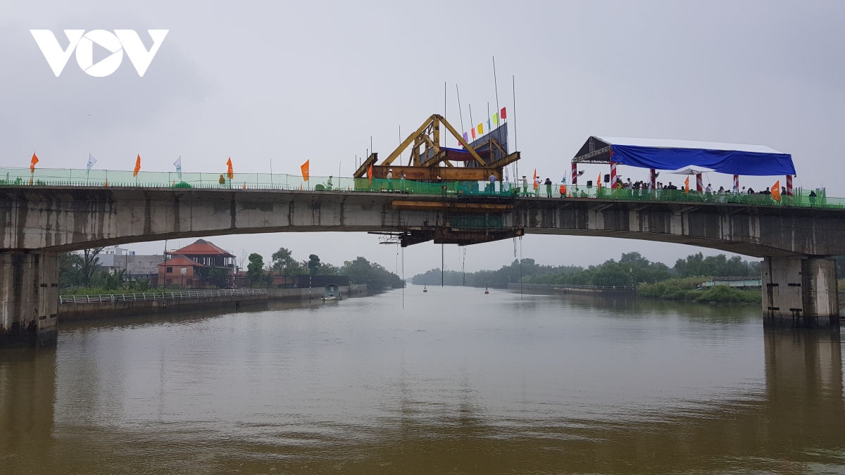Hợp long cầu Phước Lộc, tăng cường kết nối giao thông phía Nam TP.HCM