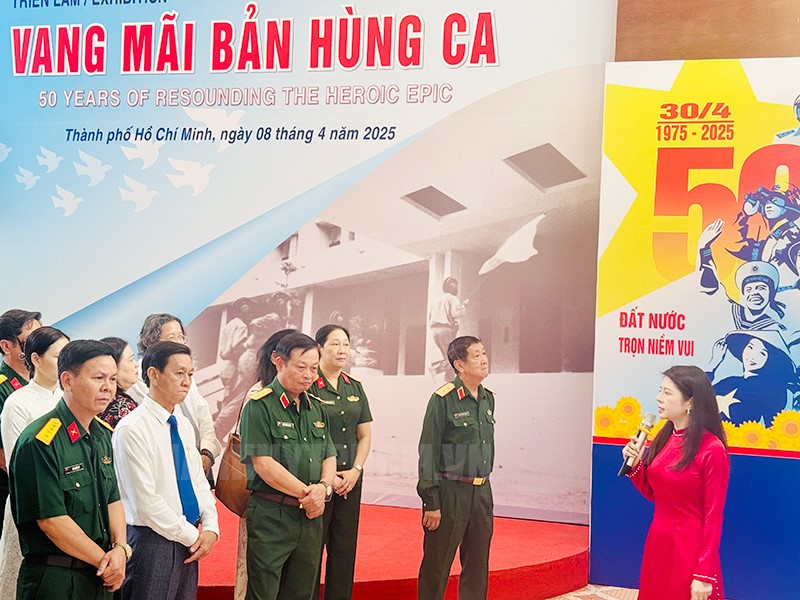 Khai mạc triển lãm chuyên đề “50 năm vang mãi bản hùng ca” tại TPHCM
