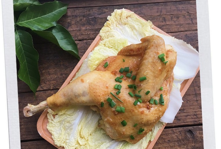 Từ khi biết cách làm món gà hấp ngon mê tơi này, nhà tôi chẳng bao giờ luộc gà nữa!