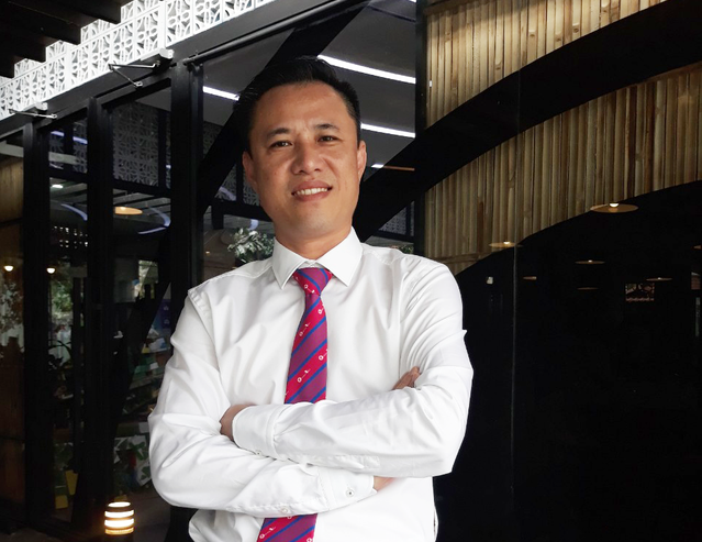 CEO Du lịch Việt: "Tôi hay hỏi nhân viên lâu rồi có gọi điện cho bố mẹ? Ngành dịch vụ mà không trò chuyện được với người trong gia đình thì làm sao quan tâm tới người ngoài?"