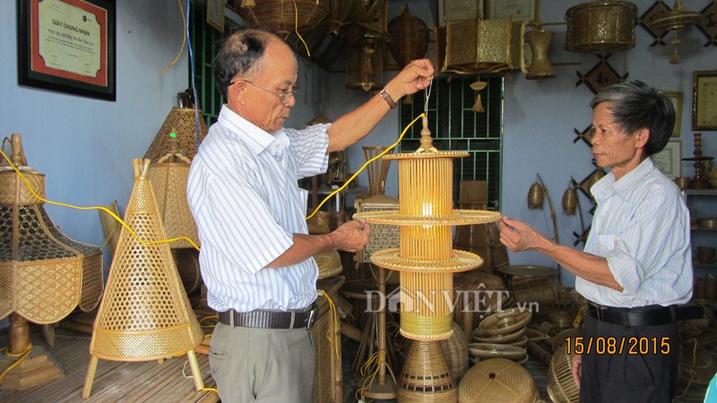 Đến làng nghề Bao La ngắm đèn lồng... xuất ngoại