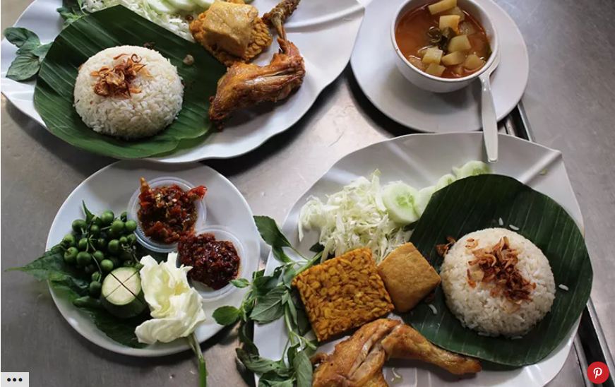 Ẩm thực đường phố, nhìn là thèm, ăn là mê tại Indonesia