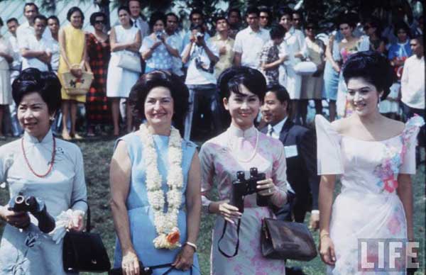 Mẹ MC Nguyễn Cao Kỳ Duyên: Giai nhân áo dài danh giá nhất Nam Kỳ
