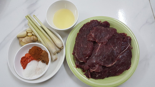 Cách làm bò khô cực dễ không cần lò nướng, Tết này khỏi phải đi mua