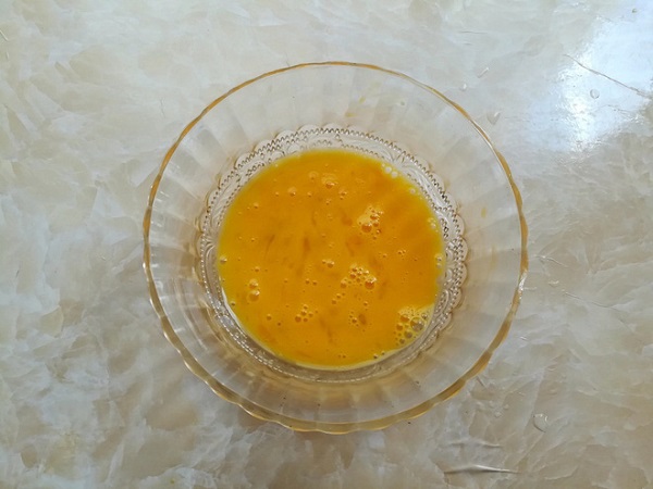 Mì gói trộn với thứ này rồi chiên, có ngay món bánh ngon cho cả nhà thưởng thức