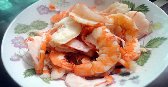 Gỏi cuốn tôm thịt thơm ngon, thanh mát cho những ngày nghỉ lễ