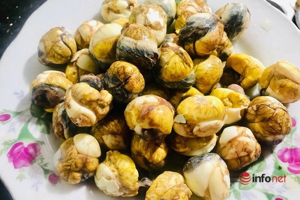 Tự tay làm món trứng cút lộn xào me thơm ngon “dỗ“ con tăng cân