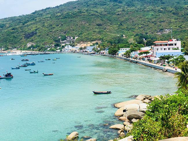Du lịch Đảo Lại Sơn - Kiên Giang: Ấn tượng mở cửa là “chạm” biển