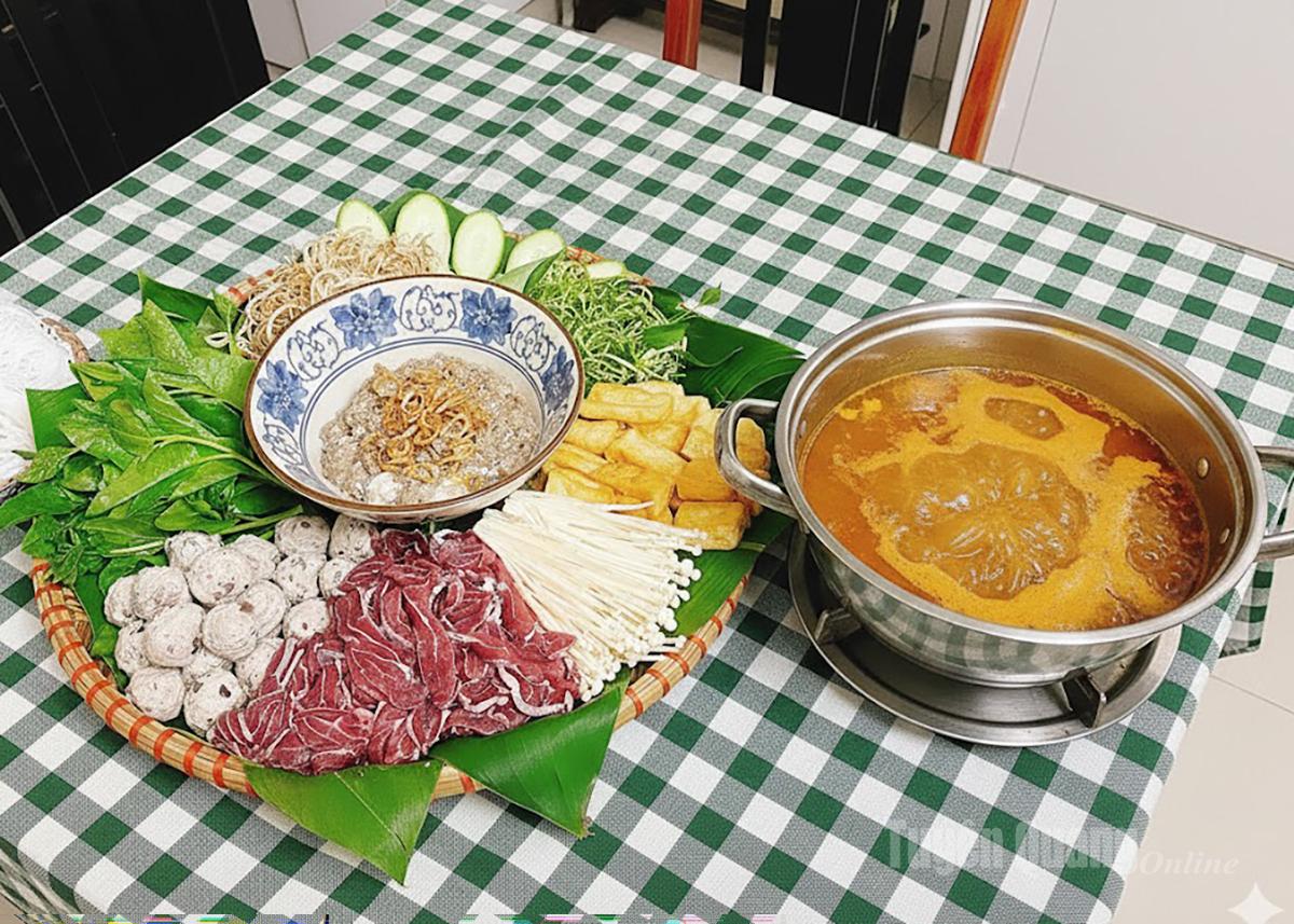 Lẩu nấm riêu cua bắp bò
