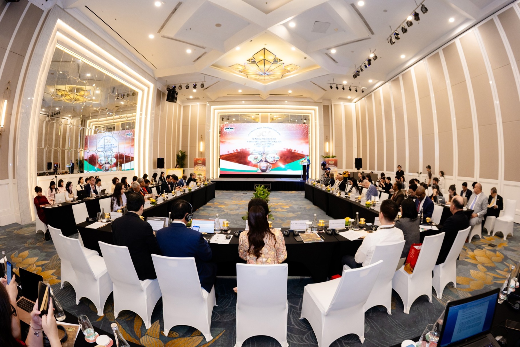Hội nghị Cà phê Quốc tế 2026: Cà phê không chỉ là một sản phẩm kinh tế, mà còn là đại sứ của văn hóa, nhịp cầu kết nối ngoại giao, thúc đẩy hợp tác toàn cầu