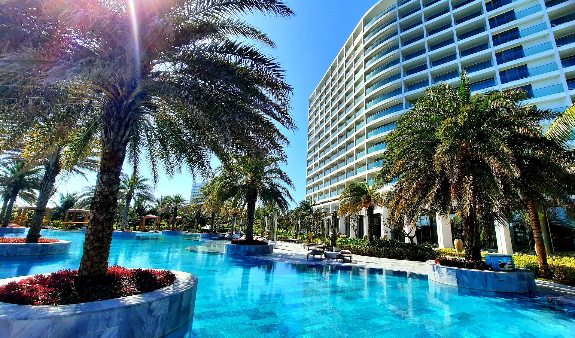 Tận Hưởng Kì Nghỉ Thư Giãn tại Mövenpick Resort Cam Ranh
