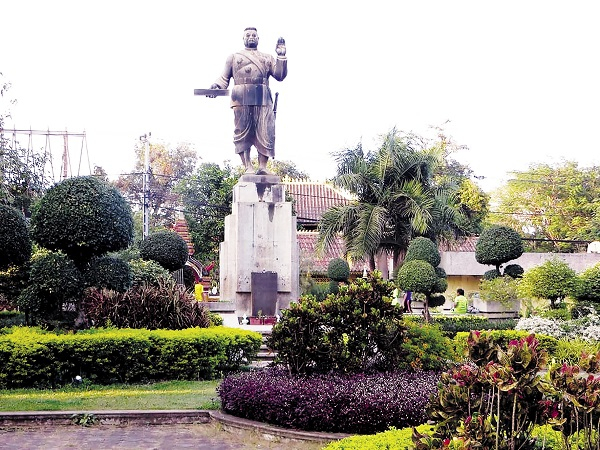 Khám phá Viêng Chăn
