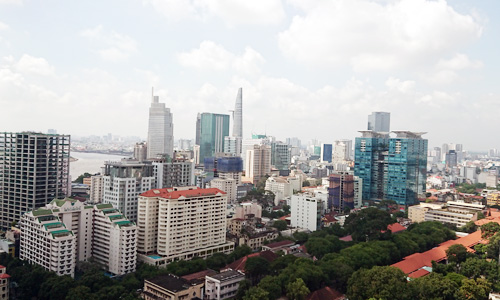 Khách ngoại đổ xô gom bất động sản hạng sang