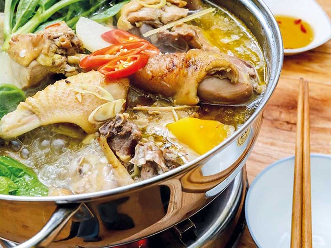 3 quán hàng rong cực "độc" từ tên đến hương vị ở Sài Gòn