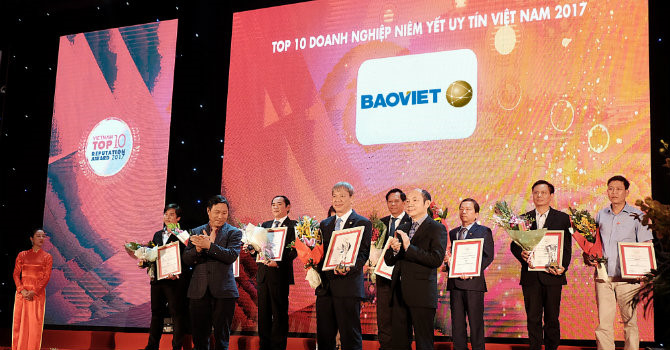 Tập đoàn Bảo Việt được vinh danh trong Top 10 Doanh nghiệp niêm yết uy tín năm 2017